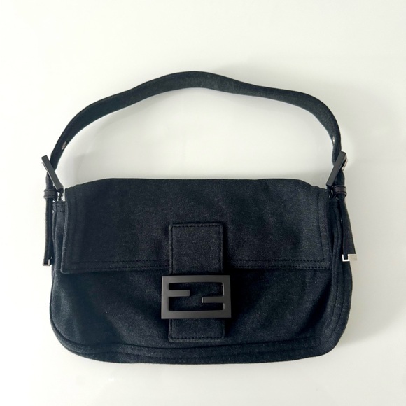 Fendi Handbags - Fendi Baguette handbag in dark grey